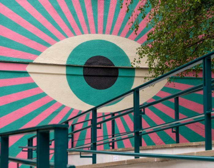 Broadway-Exterior-Graffiti-Wall