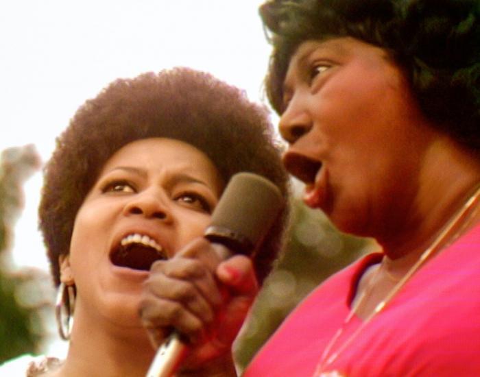 mahalia-jackson-mavis-staples